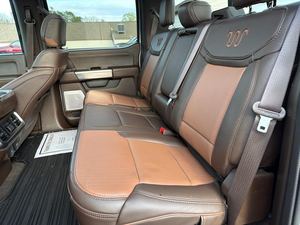 ฟอร์ด เอฟ 150 คิงแรนช์ ซูเปอร์ครูว์ ปี 2023 สีขาวสะอาด รถมือสอง พร้อมระบบนำทาง ซันรูฟ สตาร์ทเครื่องยนต์จากระยะไกล ชุดอุปกรณ์ลากจูง ชุดอุปกรณ์สำหรับรถพ่วง - Product Image 6