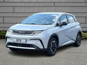 Nueva Oferta para 2025: Auto Eléctrico Dolphin Hatchback (Auto Usado) - Product Image 1