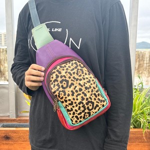 Sac à bandoulière en cuir recyclé imprimé animal pour femmes, fait à la main, sac à bandoulière en cuir coloré, sac à bandoulière Western Conceal Carry - Product Image 6