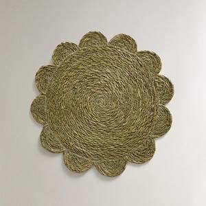 Nouvel arrivage! Napperon en jonc de mer en forme de pétoncle vert bohème, assiettes de chargeur en matériau naturel pour salle à manger et mariage - Product Image 2