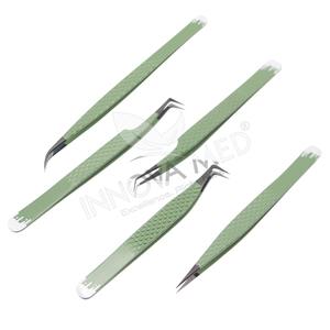 Pinzas de pestañas de agarre suave para profesionales de la belleza Pinzas de la mejor calidad Pinzas de alta precisión de 90 grados para extensiones de pestañas - Product Image 3