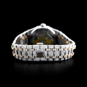 Montre-bracelet analogique haut de gamme la plus vendue, design personnalisé, diamant de laboratoire, style hip-hop, boîtier en acier inoxydable, verre minéral - Product Image 2