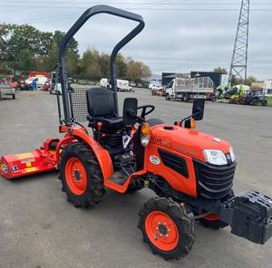 Tractor Agrícola 2022 para B1161 4WD con Arranque Eléctrico de 25HP, con Motor, Caja de Cambios, Bomba y Rodamientos Disponibles para la Venta - Product Image 4