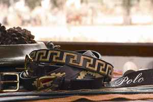 Ceinture en cuir pleine fleur faite à la main avec broderie personnalisée Ceintures de luxe de qualité supérieure Ceintures de polo unisexes prêtes à être expédiées - Product Image 3