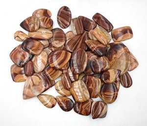 พลอยโดโลไมต์ทรงคาโบชองแบบธรรมชาติ สามารถปรับแต่งได้ รูปทรงผสม ขนาดตามสั่ง จาก Ibrahim Gems สำหรับทำเครื่องประดับ - Product Image 5