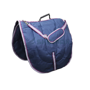 Sac de transport de selle anglais de protection avec coque extérieure résistante aux intempéries et fermetures à glissière robustes protège la selle dans toutes les conditions - Product Image 1