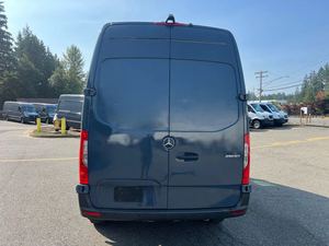 รถตู้เมอร์เซเดส-เบนซ์ สปรินเตอร์ 3500 144 V6 หลังคาสูง รุ่นครูว์แวน ขับเคลื่อนล้อหลัง ปี 2019 - Product Image 6