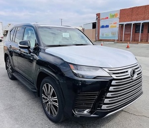 GRAN OFERTA EN NUESTRO NUEVO Y LUJOSO LEXUS LX 600 F SPORT CON MOTOR BITURBO, 457 CABALLOS DE FUERZA Y 583 LIBRAS-PIES DE TORQUE - Product Image 2