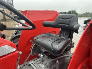 รถแทรกเตอร์ MASSEY FERGUSON 165 ปี 1986 กำลัง 40 ถึง 99 แรงม้า สภาพดีมาก พร้อมเพลาสี่เหลี่ยม/เบรกน้ำมัน เหมาะสำหรับงานเกษตรกรรม - Product Image 3