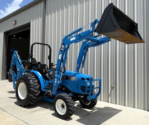 Tracteur compact multifonctionnel LS MT225HE 4x4 avec pelle frontale et pelle arrière à vendre - Product Image 3