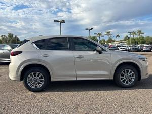 Auto Usado Confiable, Mazda CX-5 2.5 S Preferred 2025, SUV 4x4 de 4 Puertas (Motor 2.5L 4 Cilindros 6A) - Product Image 3