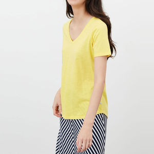 Camisetas de mujer personalizables al por mayor 2024 de algodón transpirable de secado rápido para verano ropa de calle moda informal talla de logotipo personalizada - Product Image 1