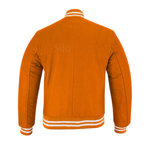 แจ็คเก็ตเบสบอลแบบ Varsity คอตั้ง สไตล์คลาสสิค ทำจากผ้าขนสัตว์ แต่งขอบสีขาว-ส้ม ราคาขายส่ง OEM MOQ ต่ำ - Product Image 2