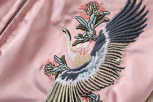 Chaqueta universitaria bordada personalizada OEM, diseño cosido a mano, ropa de calle Unisex, Etiqueta Privada, calidad de exportación lista - Product Image 4