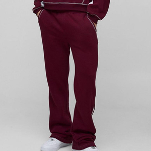 Vente en gros Ensemble de survêtement personnalisé pour hommes motif solide 100% sweat à capuche en coton avec pantalons de survêtement superposés pour l'hiver - Product Image 4