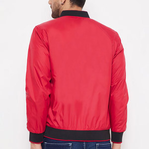 Las chaquetas Bomber de calentamiento más vendidas para hombres Ropa de invierno Chaquetas de bombardero personalizadas de color en blanco personalizadas - Product Image 4