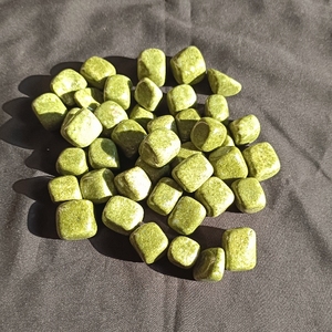 Vessonite personnalisée pierres dégringolées large vente sculpté pierre de cristal usage multiple mascotte thème artisanat autres artisanat de cristal - Product Image 3