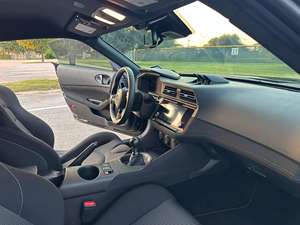 Vehículo Limpio 2023 N i s s a n Z Sport, Transmisión Manual de 6 Velocidades, Motor V6 Biturbo - Product Image 6