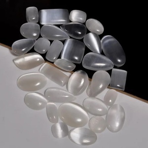 Sélénite de qualité supérieure mélange de pierres précieuses en vrac forme et taille Cabochon de sélénite de qualité supérieure approvisionnement en vrac de pierre de sélénite pour bijoux - Product Image 2