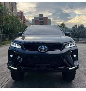 Fortuner Híbrido SUV 2024 USADO EN EXCELENTES CONDICIONES con Caja de Cambios Automática, Volante a la Izquierda, Interior de Cuero, Neumáticos R17 - Product Image 1