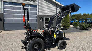 Affordable 4wd 4x4 30hp 50hp 80hp Mini Farm Tractors Used Solis S26 Agriculture Farm Machinery Cheap Farm Tractor for Sale - Product Image 4
