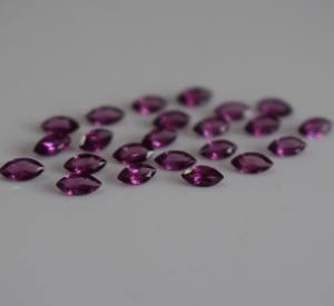 Rodolita Rosa natural Granate Marquesa Corte 2,5x5mm Facetado-Rodolita Rosa suelta Granate Marquesa Corte Piedra preciosa suelta - Product Image 1