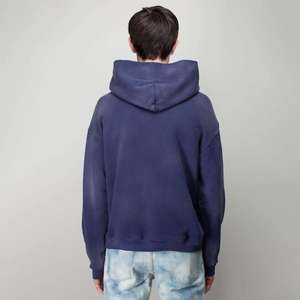 Sudadera con Capucha Extra Grande de Estilo Urbano Personalizada, Lavada al Ácido, Desgastada, Decolorada al Sol, con Cierre y Capucha Abultada para Hombre - Product Image 2