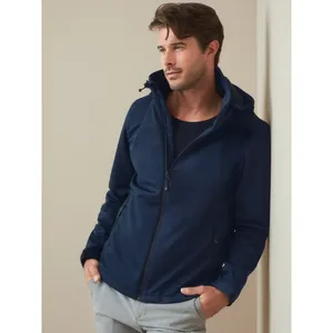 Veste softshell pour homme personnalisée, idéale pour la pluie, produit de merchandising haut de gamme - Product Image 1