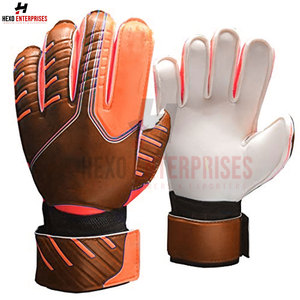 Nouveau style de gants de gardien de but d'entraînement de football fabricant en gros gants de gardien de but de football respirants et durables - Product Image 6