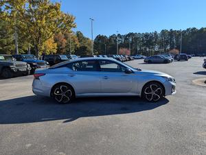 Nissan Altima 2023 2-5 SR Traction avant 1-4 cylindres Essence 5 places Berline automatique - Product Image 3