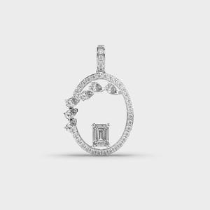 Pendentif ovale en diamant halo avec centre taillé émeraude en or blanc/rose jaune 14 carats - Product Image 1