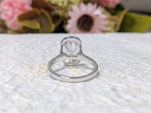 Bague de fiançailles solitaire Lurba Jewels en diamant de laboratoire taille coussin de 3,75 carats pour femme, en argent S925 plaqué rhodium, sertie clos, certifiée IGI - Product Image 6