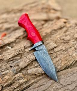 Couteau de chasse en acier Damas fait à la main, couteau à lame fixe pour le camping et le bushcraft avec étui en cuir fin, couteaux en acier personnalisés - Product Image 1