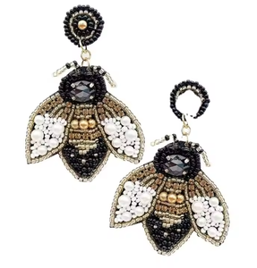 MD Handicrafts-Boucles d'oreilles brodées reine des abeilles, meilleur cadeau de qualité pour femmes et filles, faites à la main pour les fêtes. - Product Image 6