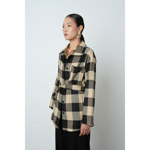 Giacca da donna a quadri con cintura e tasca singola, modello hijab - Product Image 3