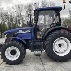 Tracteur agricole à quatre roues motrices Lovol M1104 2023 - Product Image 1