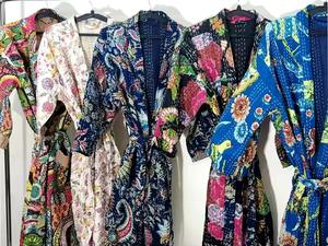 Kimono de baño de algodón Kantha Stitch hecho a mano para mujer, venta al por mayor, estilo indio de verano y primavera para mujer - Product Image 3