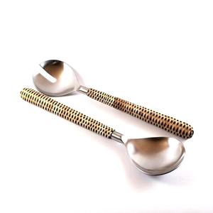 Vente en gros de couverts à salade en acier inoxydable doré métal blanc poignée dorée rustique design émaillé blanc ensemble de couverts à salade de style luxe - Product Image 4