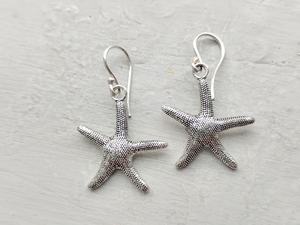 Boucles d'oreilles pendantes en forme d'étoile de mer, bijoux d'inspiration plage, boucles d'oreilles pendantes en laiton faites à la main, style bohème nautique, cadeau côtier pour elle - Product Image 2