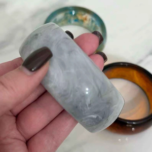 Bracelets et joncs en résine pour femmes, nouvelle collection, bijoux de style ange pour les fêtes et les mariages, haute qualité - Product Image 1