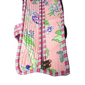 Sac fourre-tout à bandoulière large pour femme, imprimé floral, écologique, imprimé à la main, 100% coton matelassé avec fermeture à glissière - Product Image 4