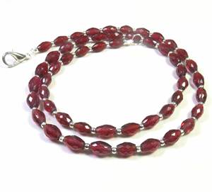สร้อยคอพลอยโกเมนแดงแอฟริกันธรรมชาติเจาะรูตรงกลาง ความยาว 18 นิ้ว คุณภาพสูงจากโมซัมบิก รูปทรงเหลี่ยมเหลี่ยมเพชรพลอย ขนาด 6-9 มม. แบบเม็ดเดี่ยว - Product Image 1