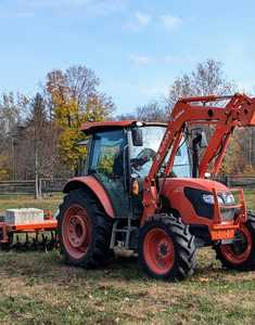 Tracteur agricole compact Kubota 4x4 d'occasion haute performance avec chargeur frontal – Meilleures ventes à prix abordable - Product Image 4