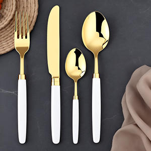 Suministros indios modernos, venta al por mayor, juego de cubiertos con espejo de acero inoxidable con mango blanco, juego de cubiertos hechos a mano de Metal para Hotel - Product Image 1