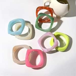 กำไลอะคริลิครูปทำจากเรซินขนาดใหญ่สุดอินเทรนด์สำหรับผู้หญิงกำไลสไตล์นางฟ้าแบบหนาหลากสี - Product Image 3