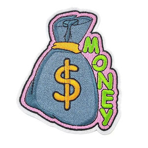 Écussons brodés personnalisés professionnels 2025 avec motifs cœur et fleur, en feutre à coudre pour chapeaux et vêtements - Vente en gros - Product Image 6