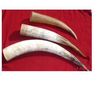 Corne à boire artisanale écologique de style viking traditionnel, coupe de fête nordique, décoration d'intérieur, produit artisanal naturel - Product Image 4