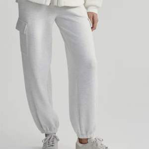 Veste Sherpa Cozy Egret pour femme avec design zippé, vêtements d'extérieur en polaire chauds et élégants pour l'hiver - Product Image 6