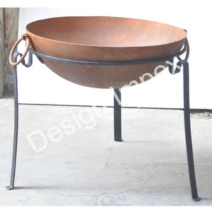 Brasero de Hierro Fundido Rústico con Soporte, Brasero de Jardín para Montar en el Suelo, Brasero Antiguo para Leña, Calefacción y Cocina al Aire Libre - Product Image 4