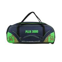 CA Plus 3000 Tekerlekli Kriket Çantası Siyah/Yeşil 34x14x14 İnç 2 Ön Büyük Cepli